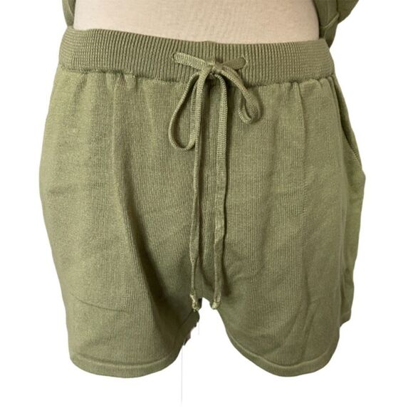 Zesica Sage Green Knit Shorts & Crop Top Set Size XS - Picture 5 of 12